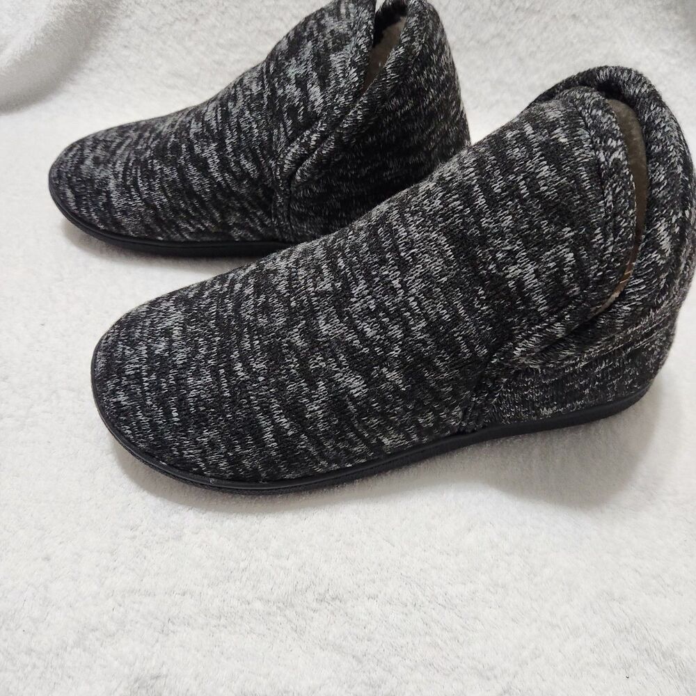 Vonmay Comfy Boots Slippers Size 9 Black Memory Foam Ankle High House Shoes